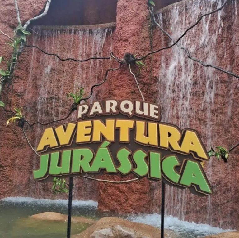 Foto real de Parque dos Dinossauros - Aventura Jurássica - Atração Turística de Balneário Camboriú